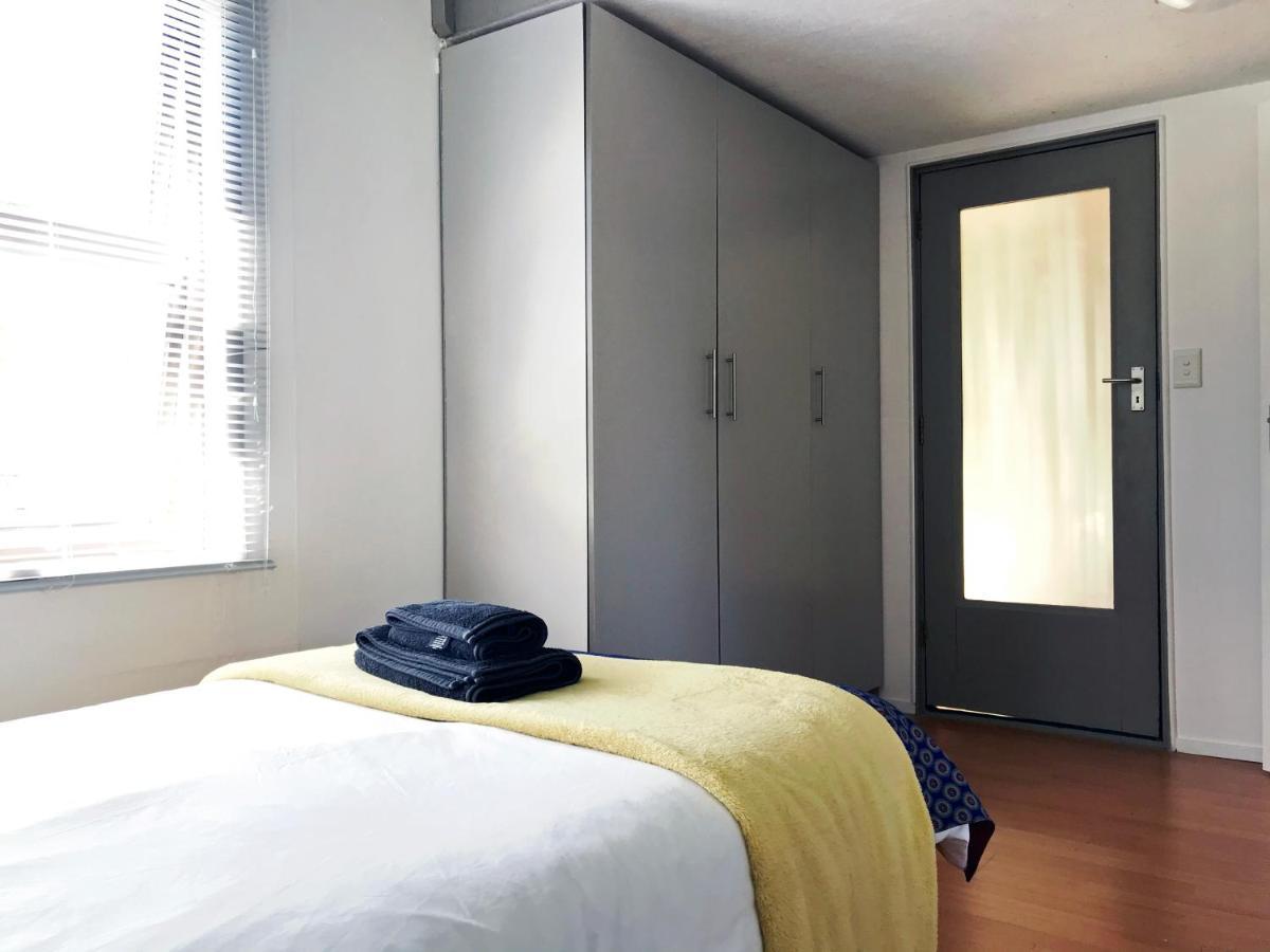 Loeriewood Garden Apartment, Hunters Home Knysna Eksteriør billede