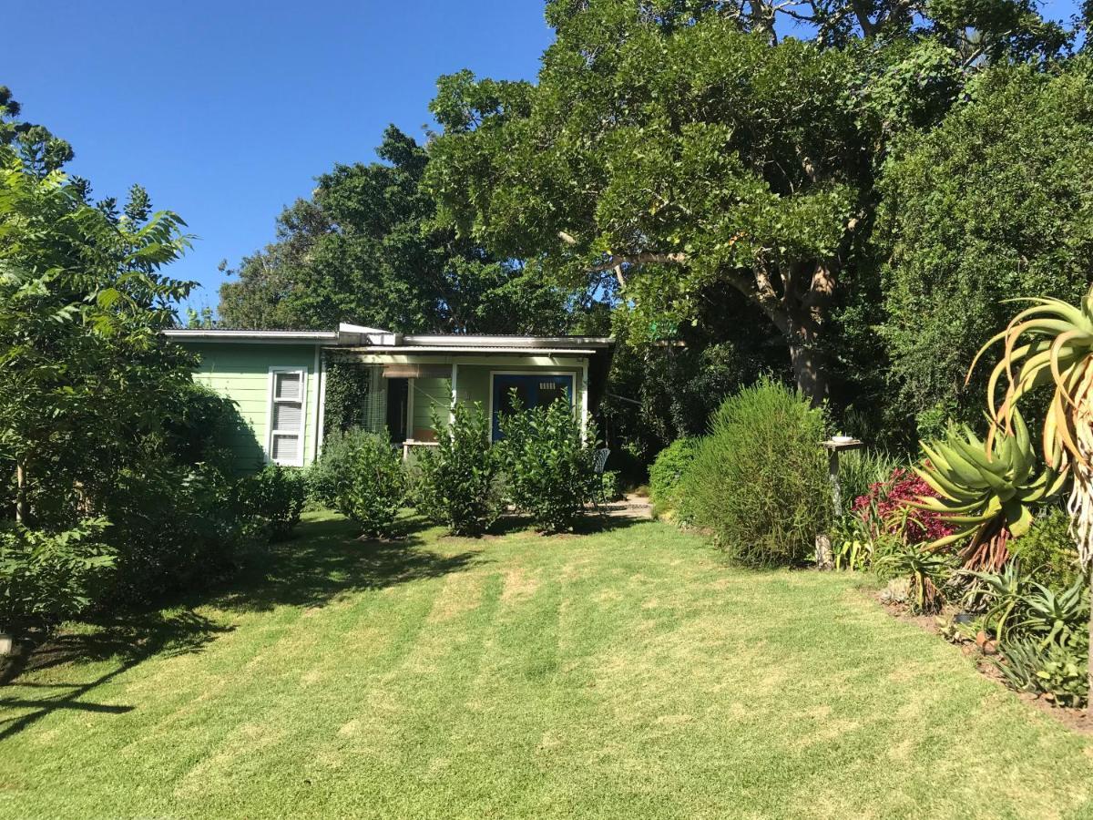 Loeriewood Garden Apartment, Hunters Home Knysna Eksteriør billede