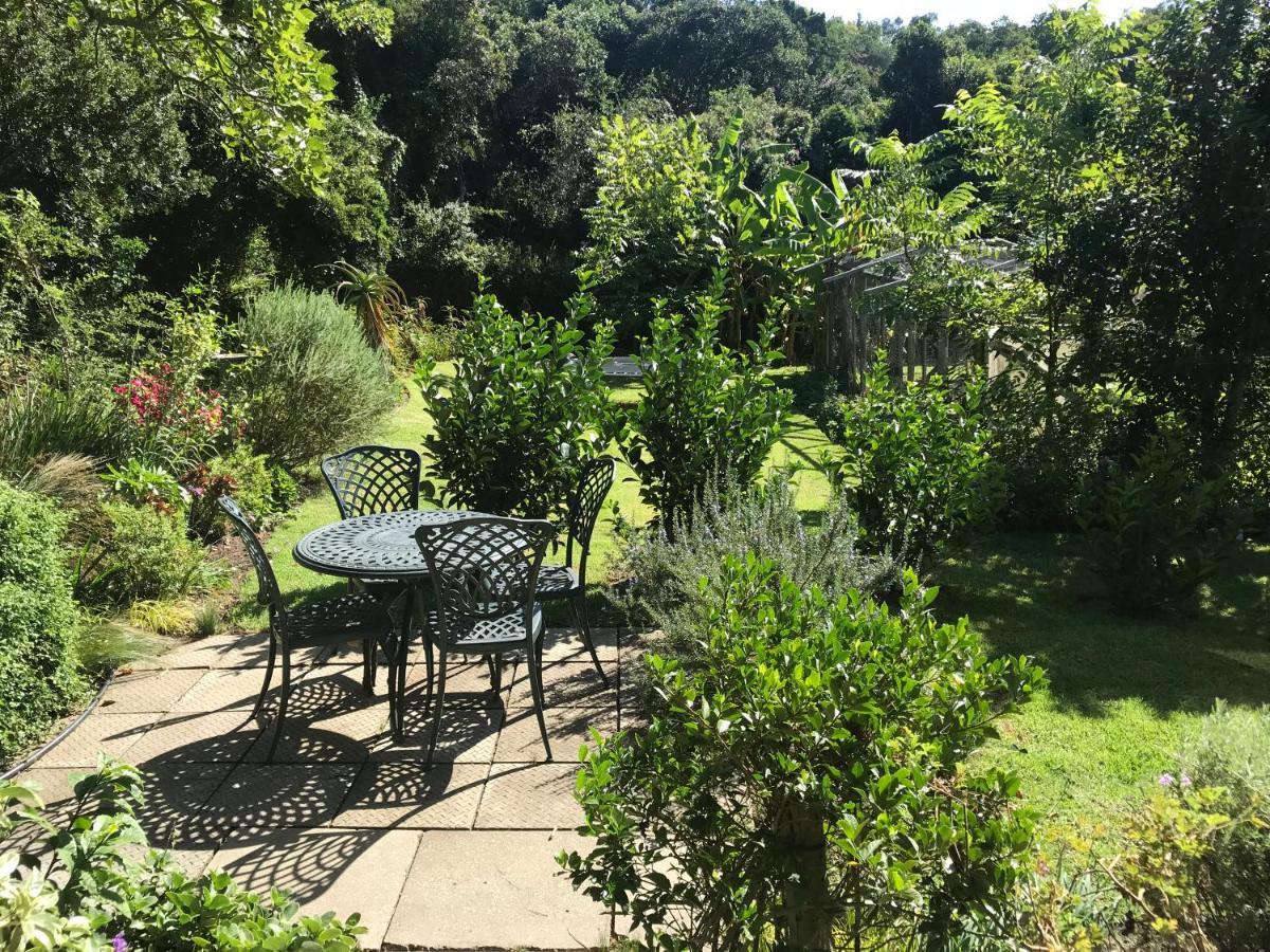 Loeriewood Garden Apartment, Hunters Home Knysna Eksteriør billede