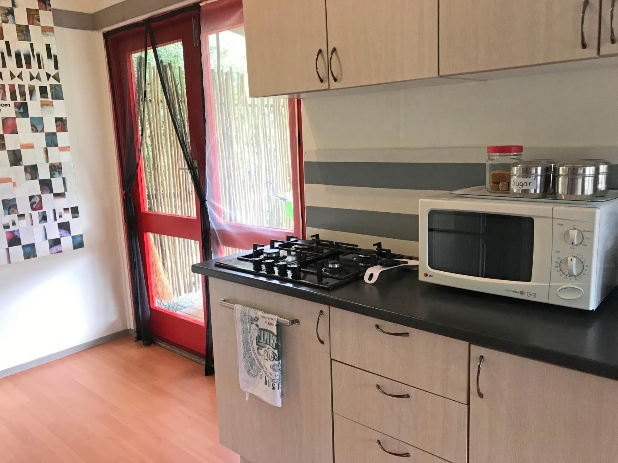 Loeriewood Garden Apartment, Hunters Home Knysna Eksteriør billede