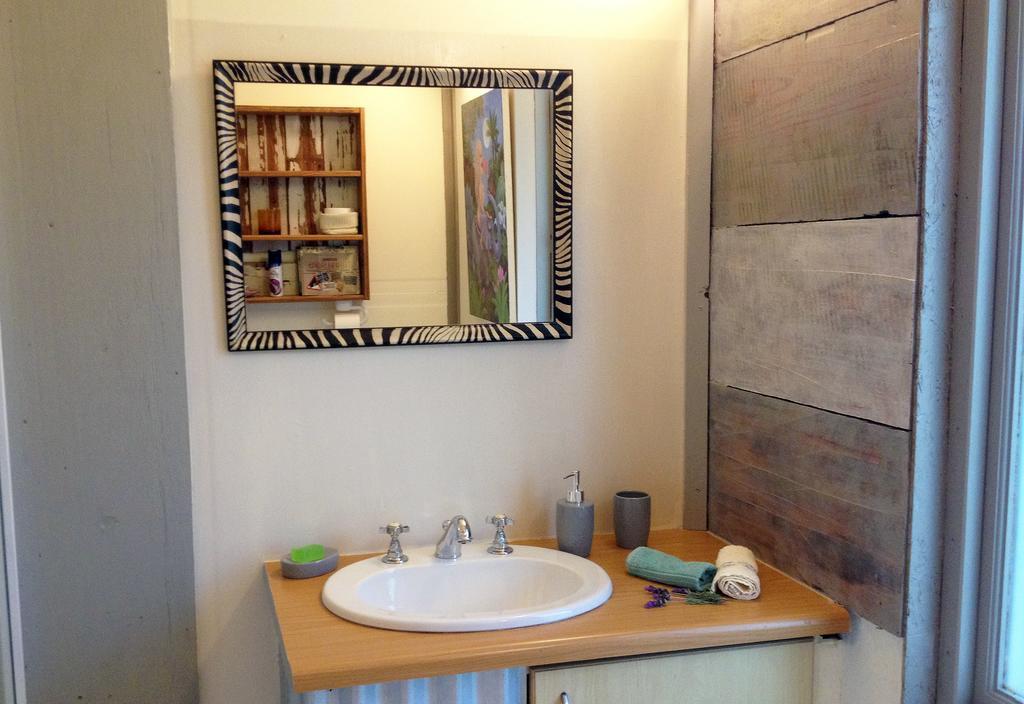 Loeriewood Garden Apartment, Hunters Home Knysna Eksteriør billede