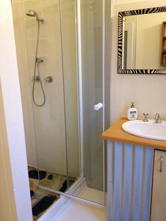 Loeriewood Garden Apartment, Hunters Home Knysna Eksteriør billede